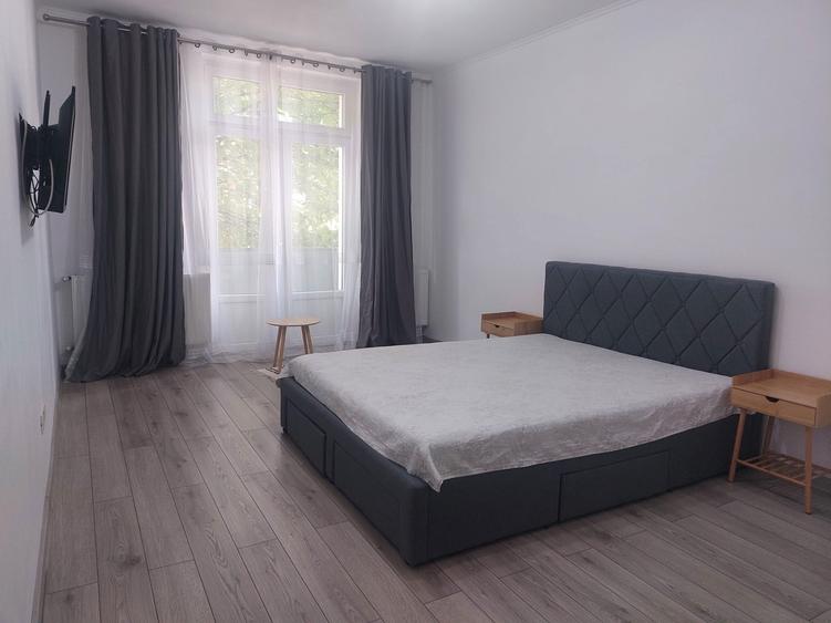 Vand Garsoniera decomandata Judetean - 2