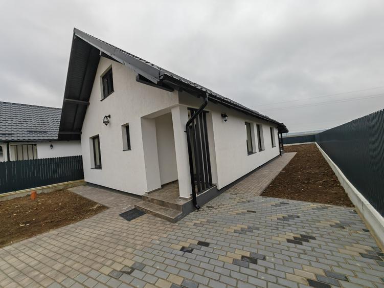 Case Moderne cu Design Elegant, in Lilieci - 1