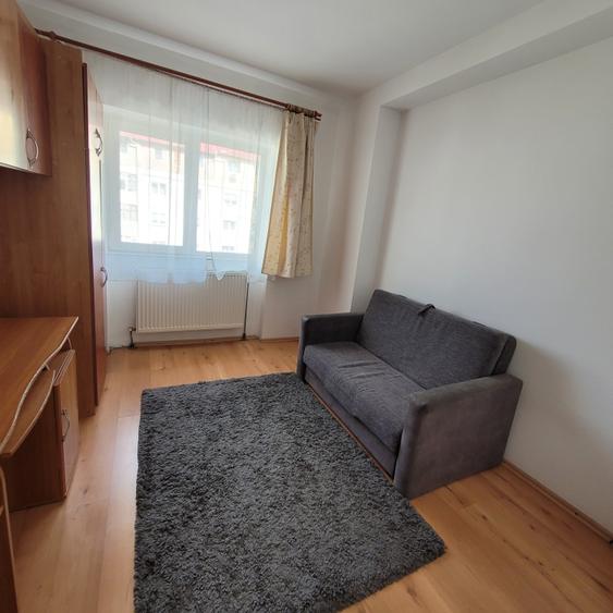 Apartament 2 camere /Etaj 3 - 1