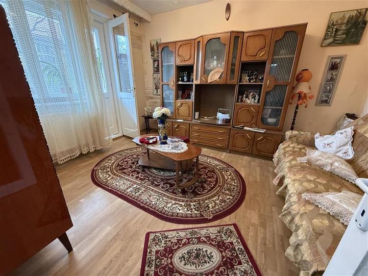 Aleea Parcului - etajul 1 - decomandat - 3