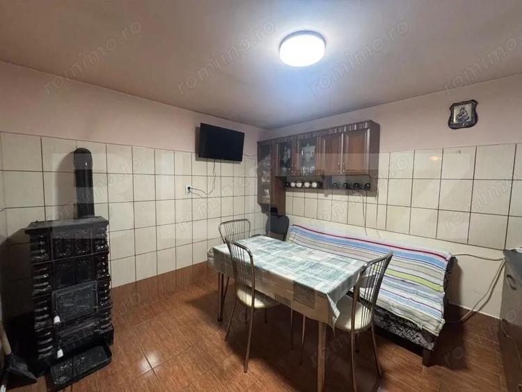 Casa cu 4 camere in Vetel - 12