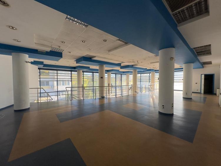 Spatiu comercial 396mp, central, in spate la Palas Campus - 21