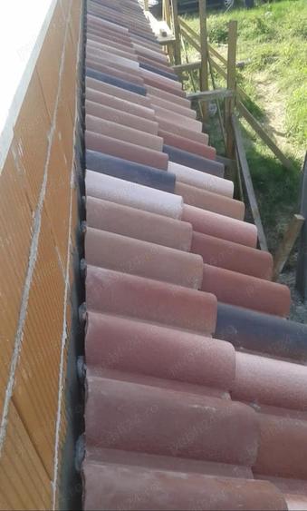 Casa ?i teren de vanzare - 1