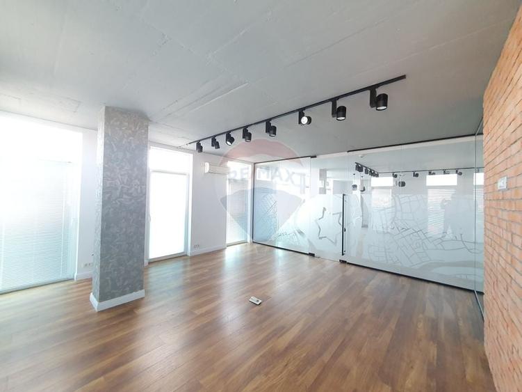 Birou modern 151 mp în Arad Plaza, 2 locuri de parcare - 10