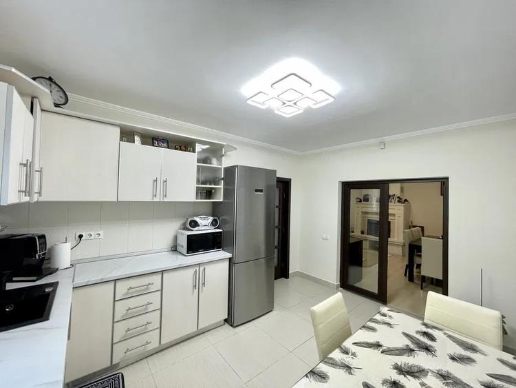 Casa  cu 4 camere, 300mp,garaj, str Votonet - 6