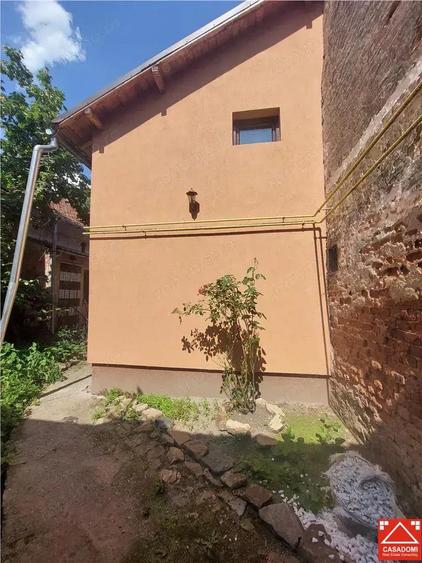 Apartament la casa, renovat, zona Politie - 15