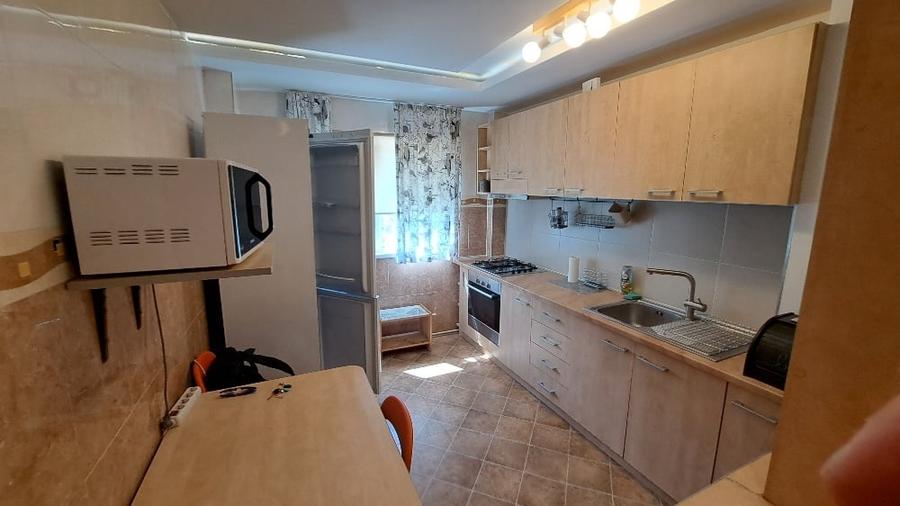 Parcul Circului-Lacul Tei, 3 camere de inchiriat, 7/10, mobilat/utilat, 2 bai - 10