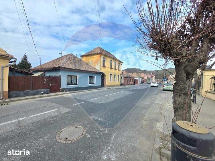 Casă cu 3 camere cu Teren 197 Mp în Central