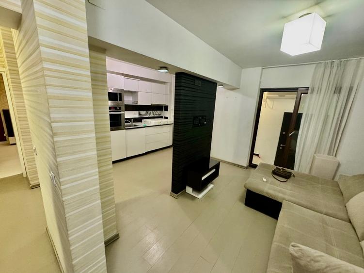 Apartament cu 3 camere decomandat, mobilat în Tei