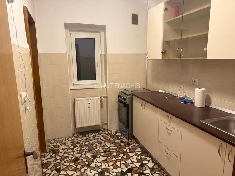 OFERTA INCHIRIERE AP 2 CAM IN VILA