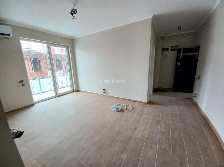 Apartament cu 2 camere decomandat în Girocului Apartament cu 2 camere decomandat în Girocului