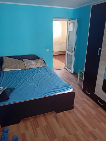 Vand apartament cu 3 camere - 59 mp - 1