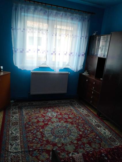 Apartament cu 3 camere ,Medias str Vaslui Nr 1 bloc 16 sc A etaj4.Mai multe detalii in privat 0sapte5opt54sapte4sasedoi.Mai multe detalii in privat - 2