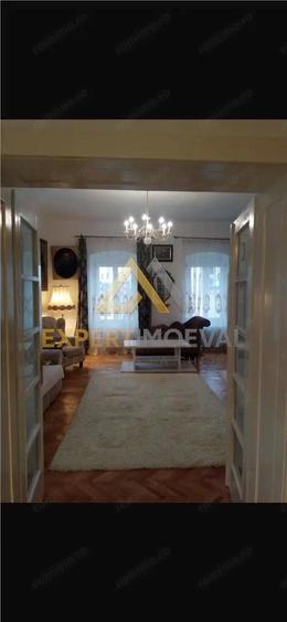 Casa boiereasca Centrul Vechi Baia Mare cu spatiu comercial la parter inchiriat cu 600 euro luna - 3