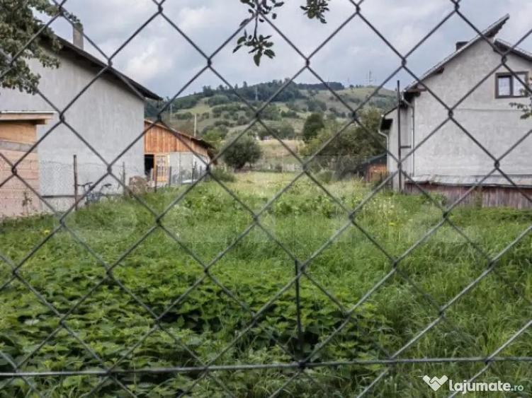 Casa de vanzare in Gura Humorului + teren generos - 8