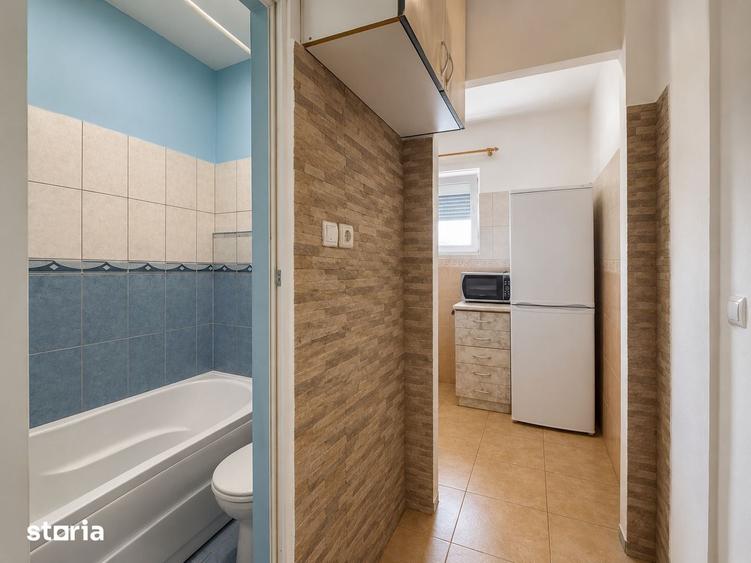 Garsonieră decomandată în 6 Vânători