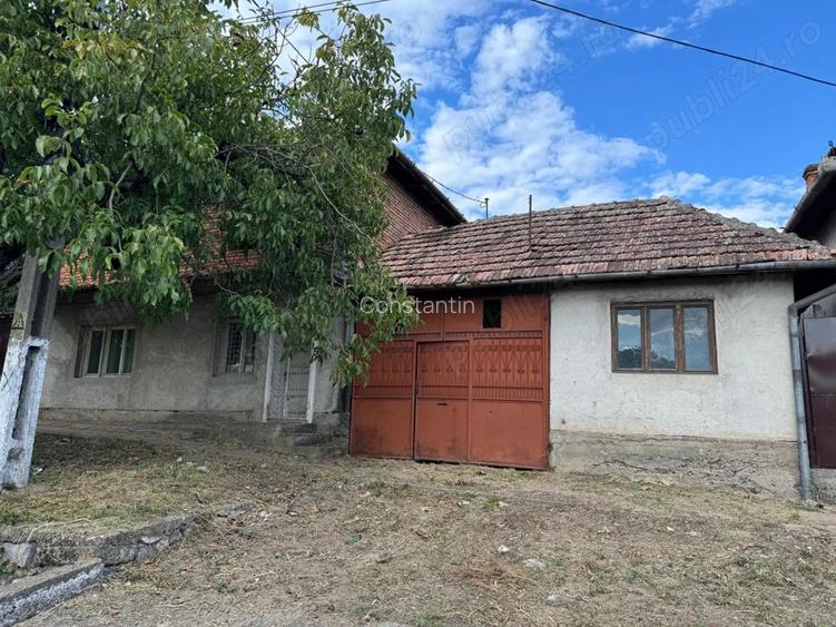 Casa de vanzare la Sebis judet arad