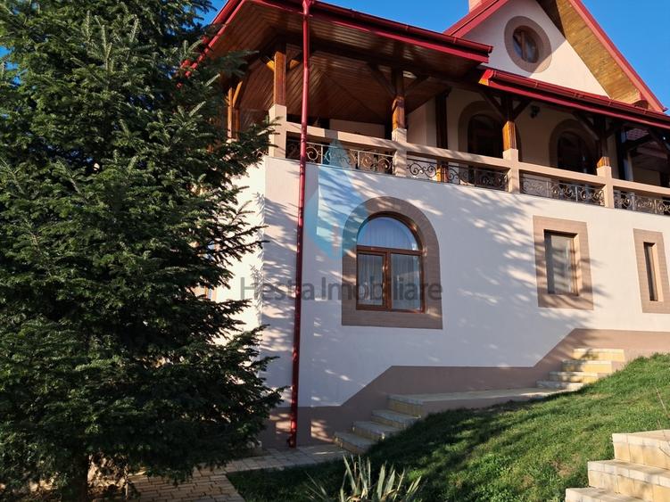 Vila eleganta P+E+M si 1000mp teren, Bucium-Iasi. - 1