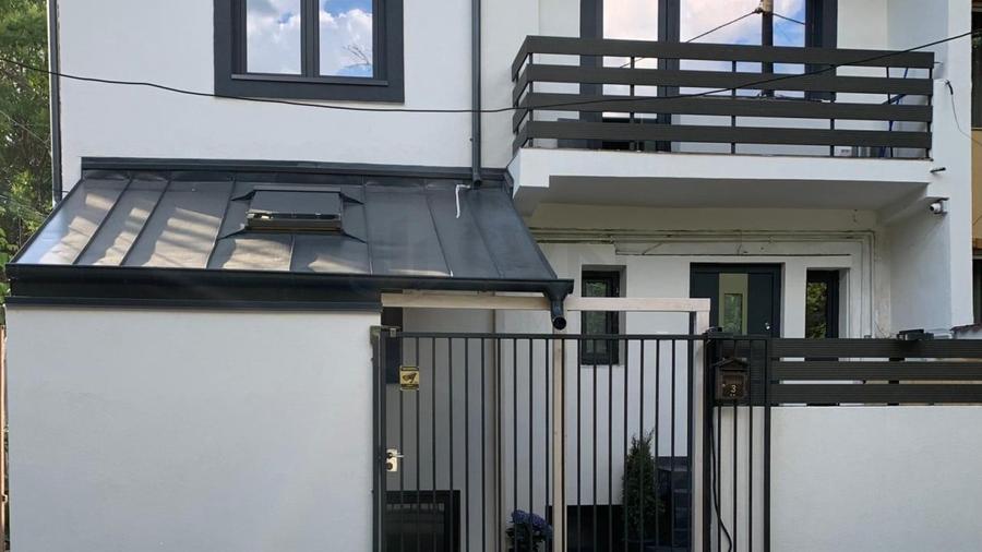 REV2004981 Casa 5 camere Bucurestii Noi Metrou - 1