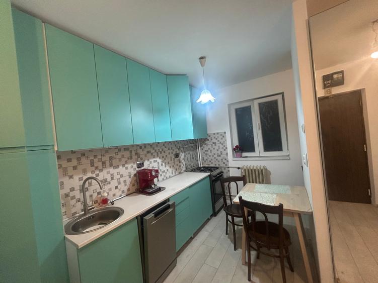 DOROBANTI - str Amman etaj 1 - 4