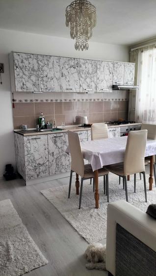 Apartament de vanzare - 3