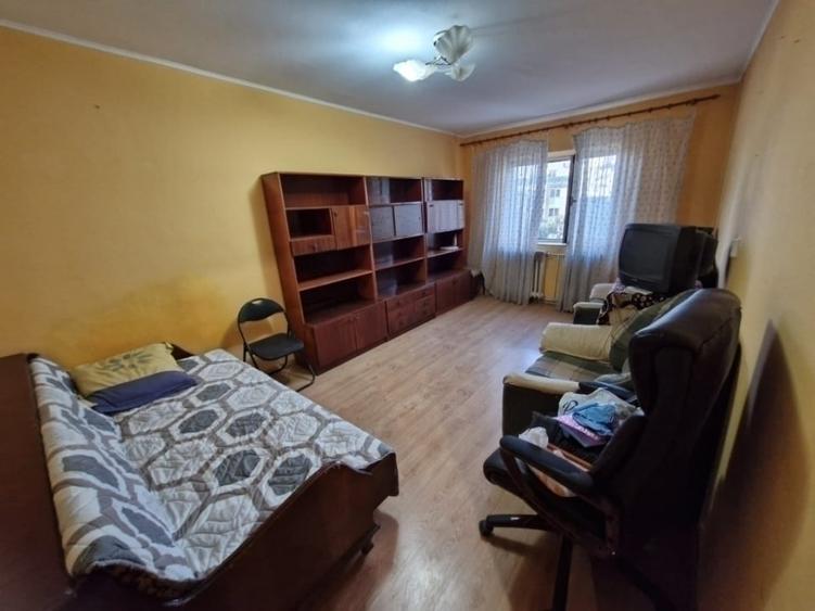 2 camere decomandat 51mp etaj 2 zona Nicolina Lidl - 13
