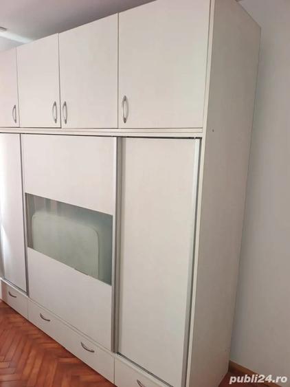 inchiriez apartament Deva , dacia etaj 3 - 3