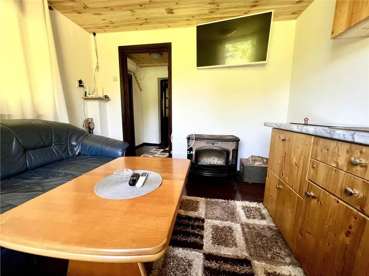 Casă cu 2 camere decomandat cu Teren 950 Mp în Probota