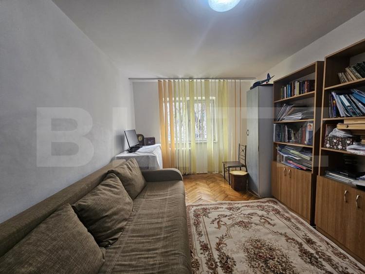 Apartament 2 camere decomandat, Zona: centrala – vis-a-vis de Palas Mall - 1