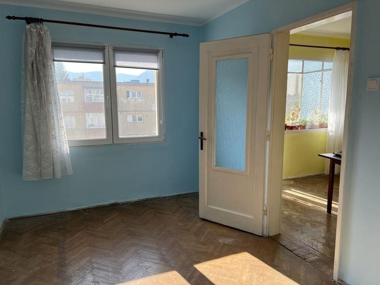 Apartament 2 camere, zona Calea București - 2