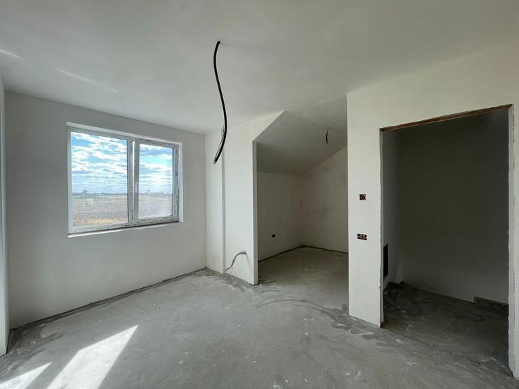 Duplex cu 4 camere -100mp - Mosnita Noua - 7