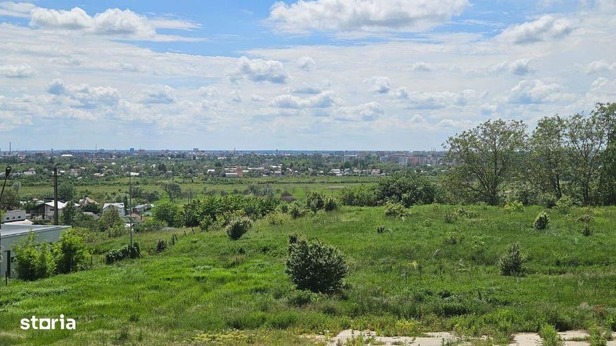 Casa Manastirea Dealu Targoviste Cu Vedere La Oras - 17