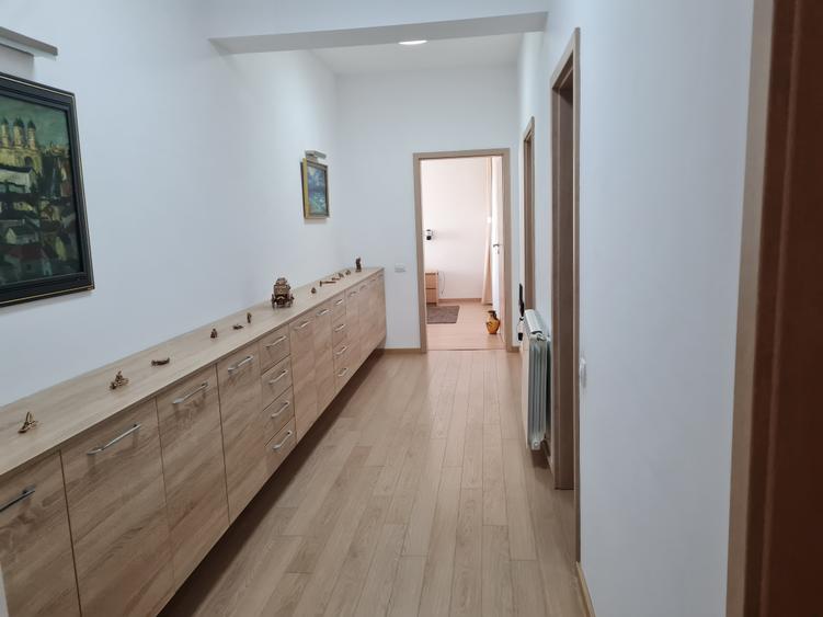 Ap. lux,4 cam.s.totala. 247mp utili ,pe tot etajul 1 ,+camera la mansarda 21mp! - 6