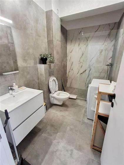 INCHIRIERE GARSONIERA BRAGADIRU SUD EST COMISION 0 - 8