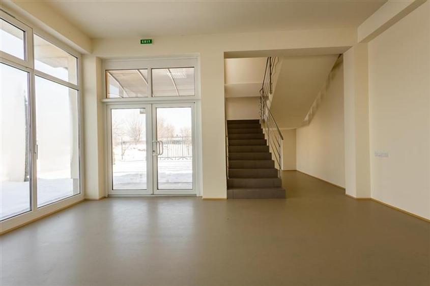 Edificu: Birouri, Centru medical/ comercial acces facil, componenta si dotari ap - 4