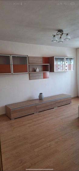 Inchiriez apartament 2 camere decomandat 50 mp - 7