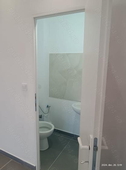 Inchiriere spa?iu comercial - 10