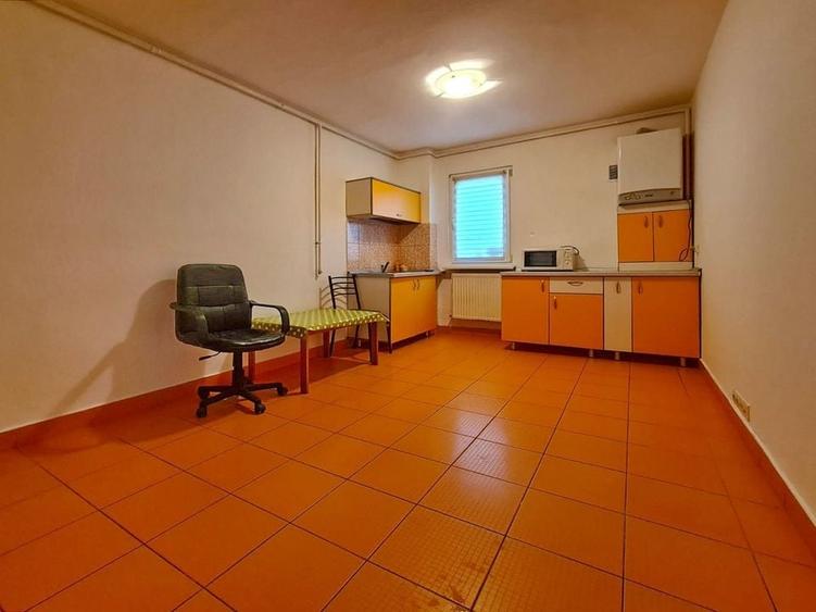 Apartament cu 2 camere,  zona Garii - 6