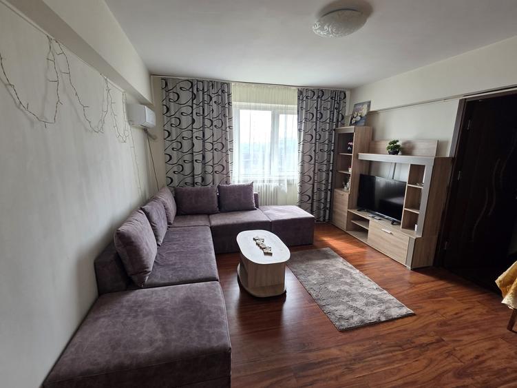Apartament cu 2 camere semidecomandat în Peninsula