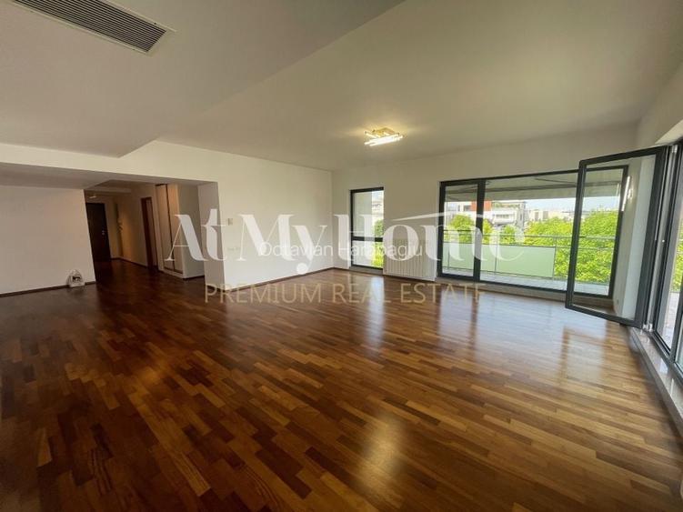 Apartament cu 4 camere decomandat, mobilat în Băneasa Apartament cu 4 camere decomandat, mobilat în Băneasa