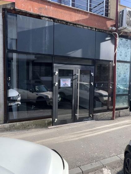 Inchiriez spatii comerciale , atat la parter cat si la etaj . - 4
