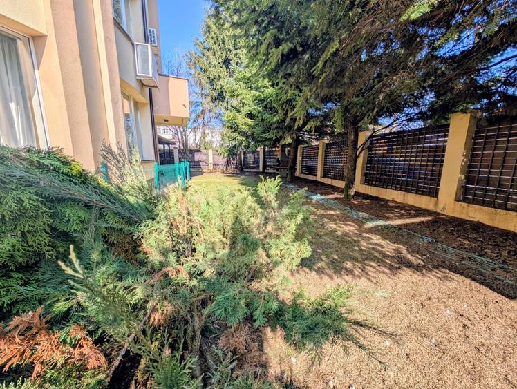 Vila superba 2003,P+E+M,300mpu,6 cam,teren 400mp,colt,renovata,tip mediteranean - 27