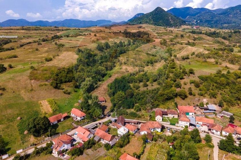 Casa veche cu teren ,Varmaga jud Hunedoara - 16