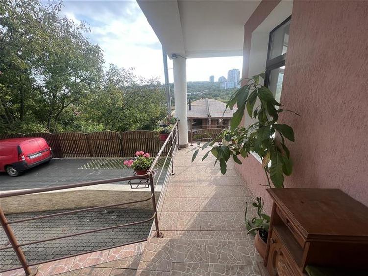 Inchiriere casa la cinci minute de Big pentru clinica salon sau locuit - 20