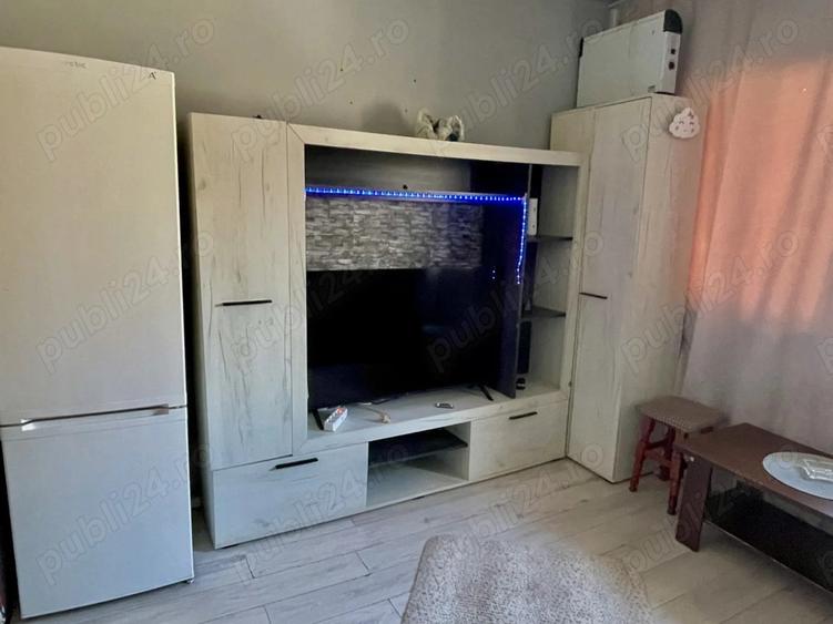 Vand Garsoniera! In Plopeni PH - 2