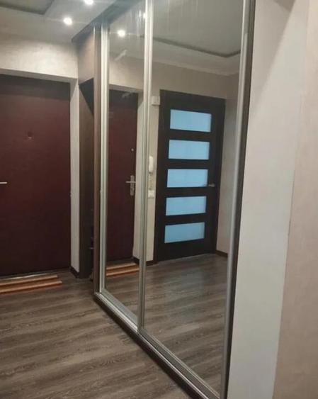 Apartament cu 3 camere de vanzare zona Drumul Sarii - 7