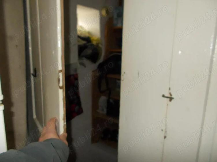 Casa individuala batraneasca, Ianova, 3 camere, 880 mp teren, asfalt, utilitati - 2