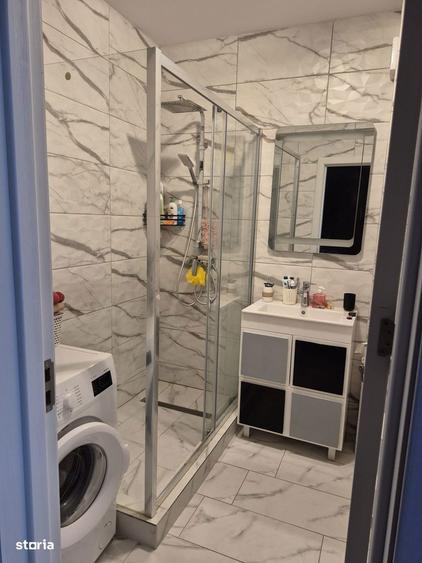 DE VANZARE APARTAMENT CU VEDERE LATERALA LA MARE, COMPLET MOBILAT - 2