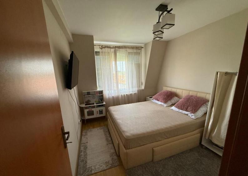 Apartament 4 camere decomandat cu scara interioara, Zona Sar - 8