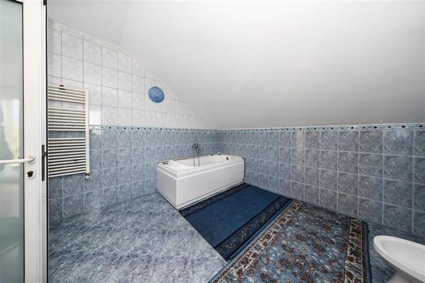 Vanzare Casa zona Tractorul, teren aferent 700 mp - 15